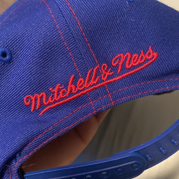 Like new - Picture 2 of 3